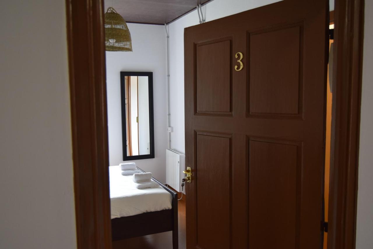 Pension De Moraime Exterior photo